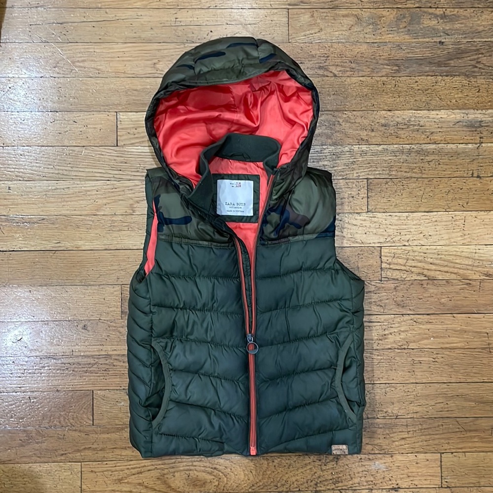 Zara Boys 7/8 warm Hooded Vest Camo Army Green
